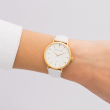 Load image into Gallery viewer, White Dove Leather Kensington 34 (Gold/White)